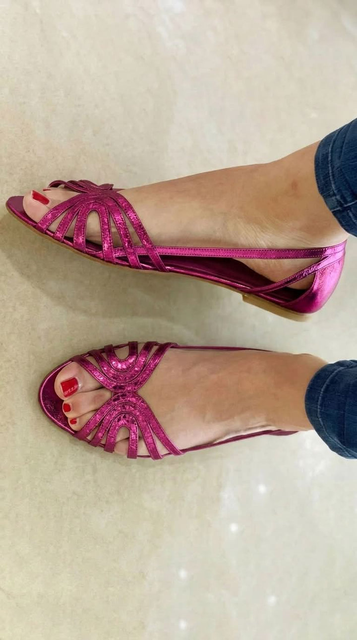 Saoirse | Golden Elegance Flat